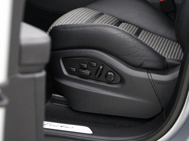PORSCHE Cayenne Photo 35