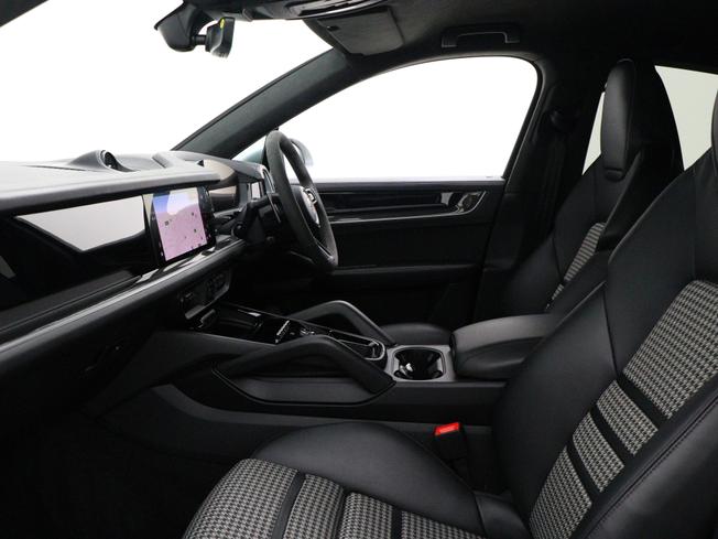 PORSCHE Cayenne Photo 36