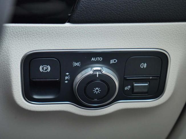 Mercedes-Benz B Class Photo 15