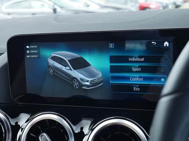 Mercedes-Benz B Class Photo 27