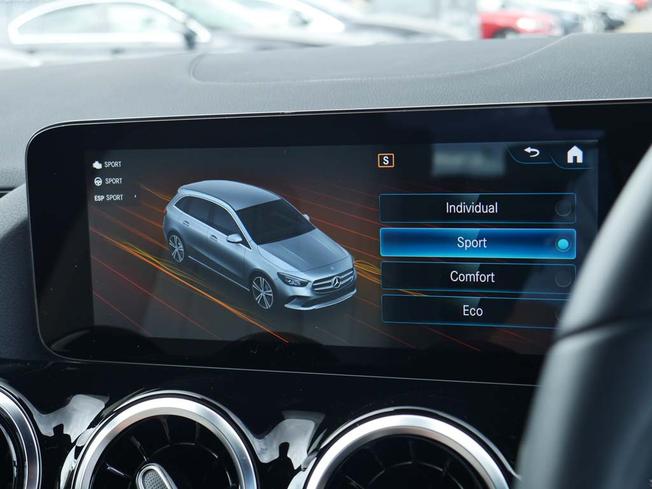 Mercedes-Benz B Class Photo 28