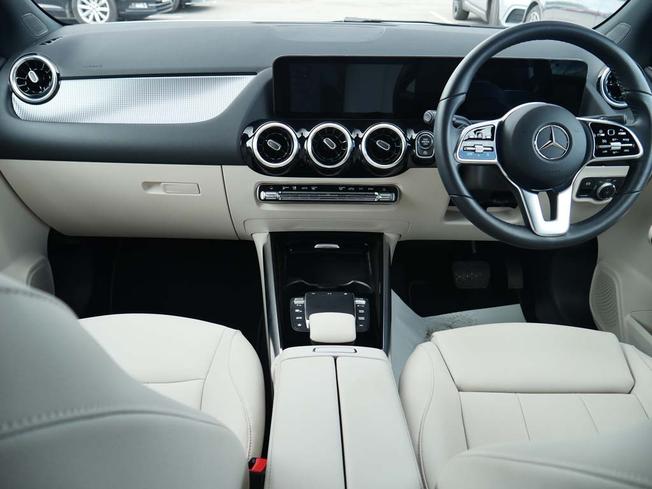 Mercedes-Benz B Class Photo 5