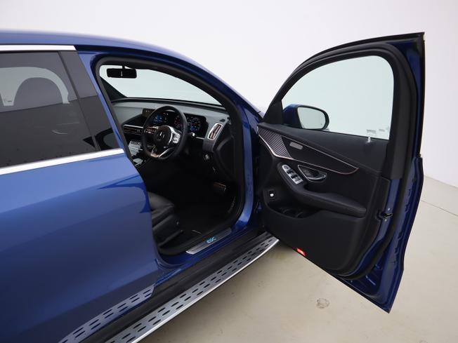 Mercedes-Benz Eqc Photo 16