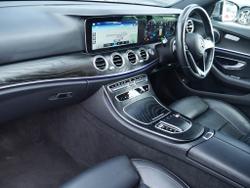 MERCEDES-BENZ E Class Photo 3