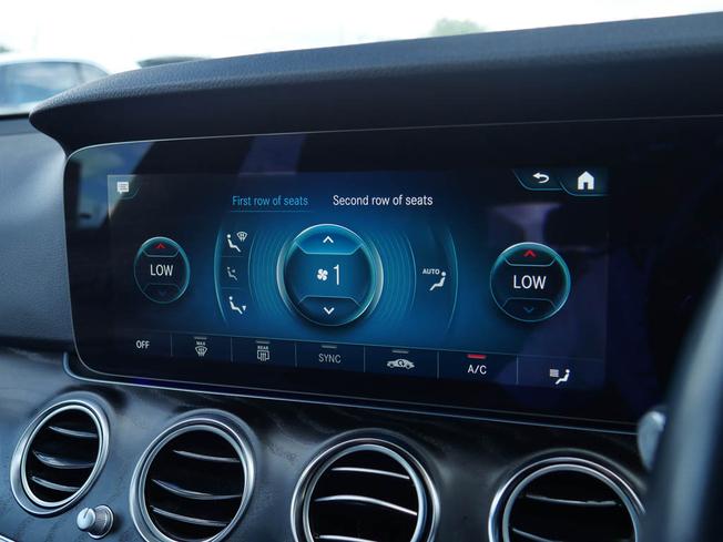 MERCEDES-BENZ E Class Photo 33