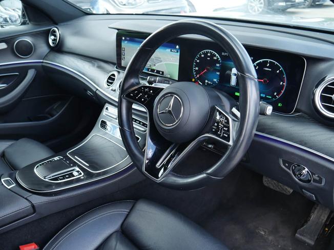MERCEDES-BENZ E Class Photo 37
