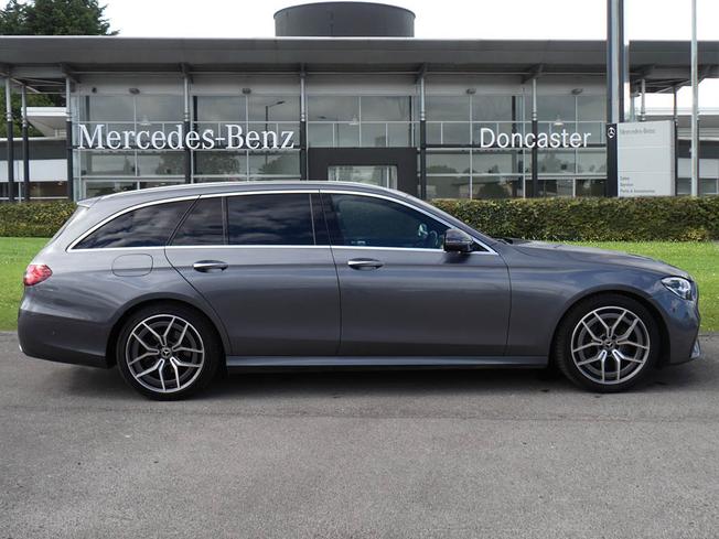 MERCEDES-BENZ E Class Photo 7