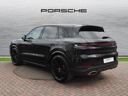 PORSCHE Cayenne Photo 2
