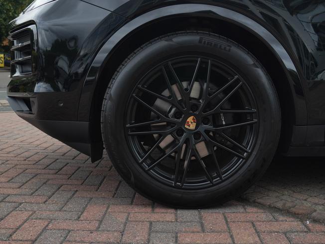 PORSCHE Cayenne Photo 4