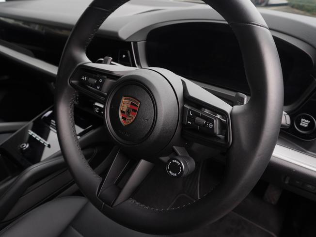 PORSCHE Cayenne Photo 8