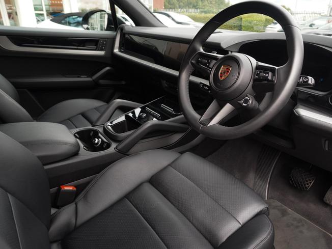 PORSCHE Cayenne Photo 9
