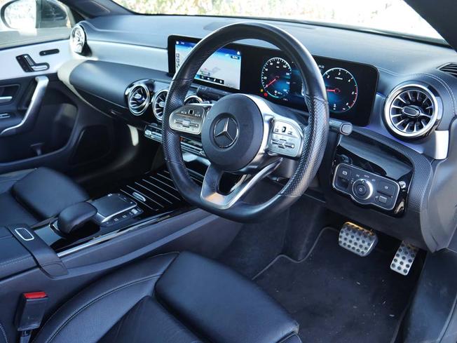 MERCEDES-BENZ Cla Class Photo 20