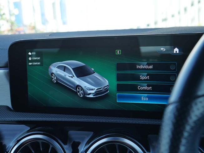 MERCEDES-BENZ Cla Class Photo 30