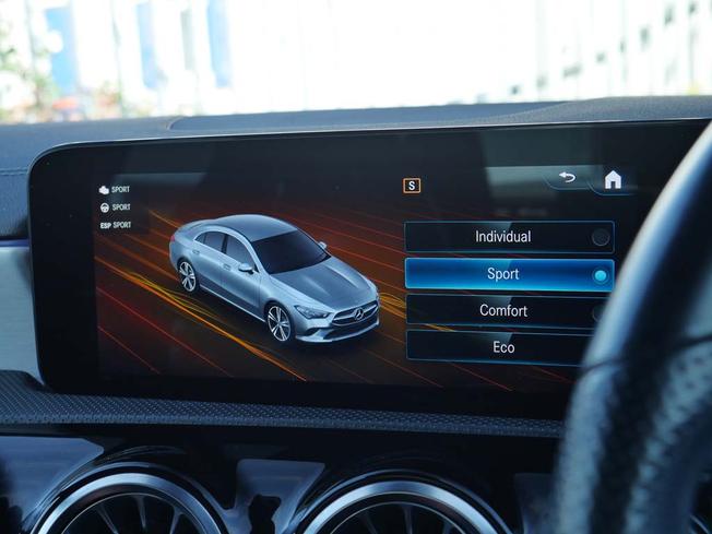 MERCEDES-BENZ Cla Class Photo 32