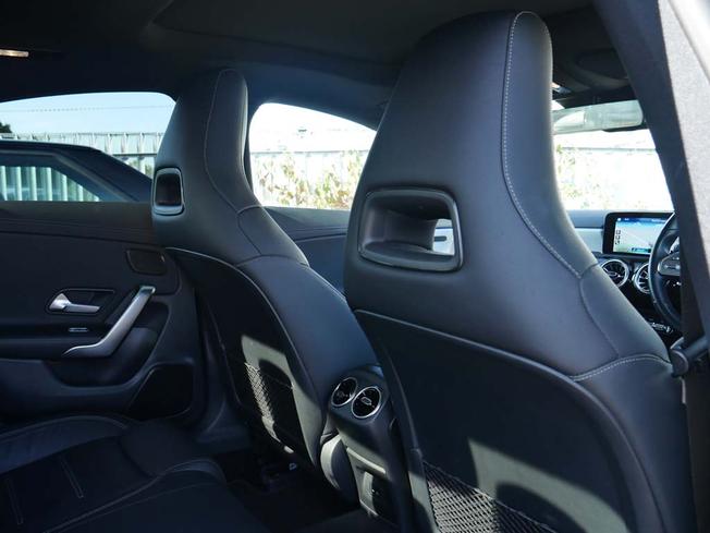 MERCEDES-BENZ Cla Class Photo 36