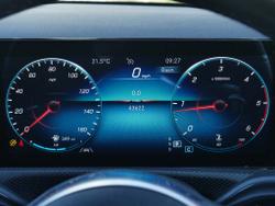 MERCEDES-BENZ Cla Class Photo 4