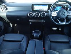 MERCEDES-BENZ Cla Class Photo 5