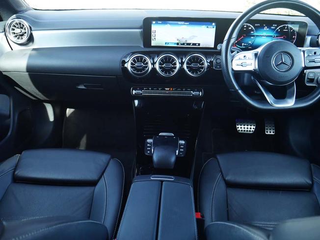 MERCEDES-BENZ Cla Class Photo 5