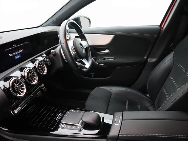 MERCEDES-BENZ A Class Photo 17