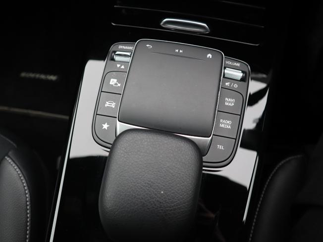 MERCEDES-BENZ A Class Photo 28