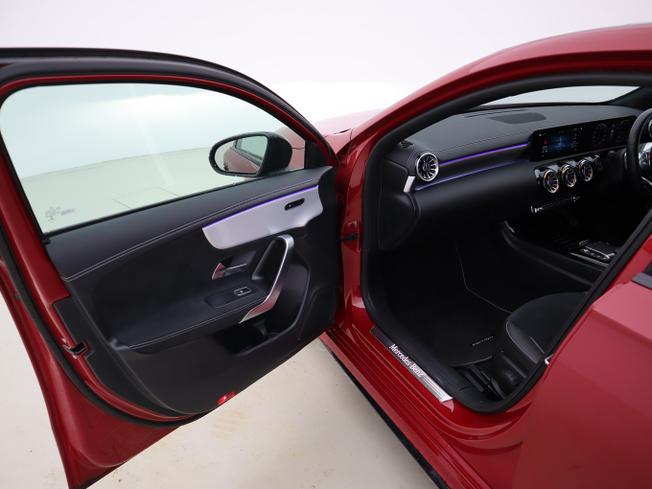 MERCEDES-BENZ A Class Photo 44