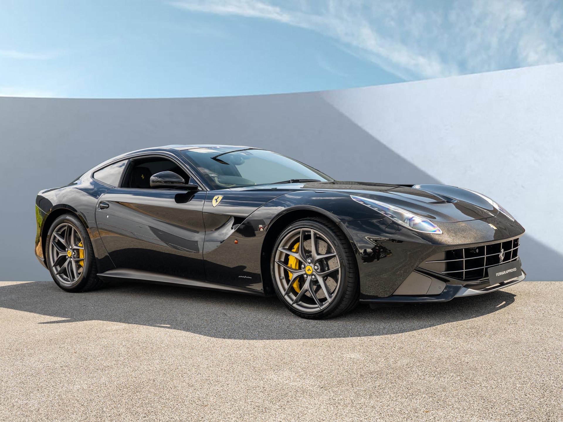 Ferrari F12berlinetta 2015
