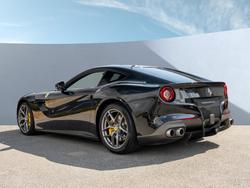 FERRARI F12 Berlinetta Photo 4