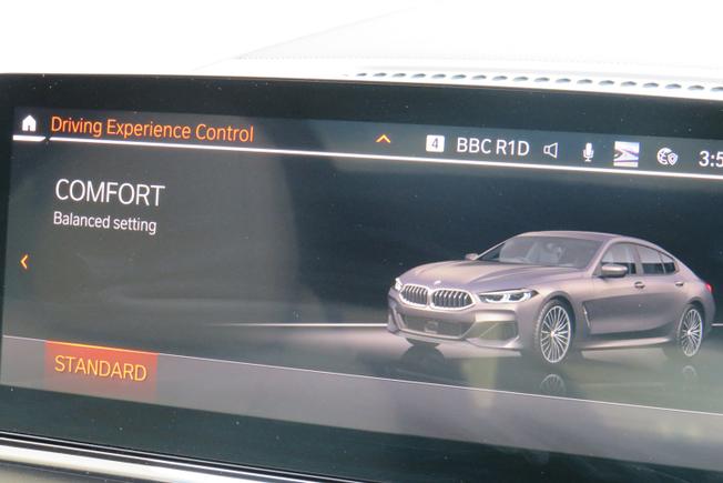 BMW 8 Series Photo 26