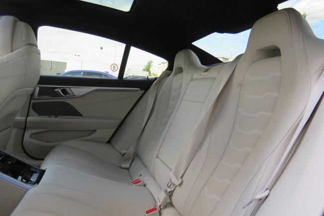 BMW 8 Series Photo 41
