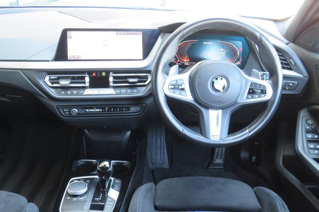 BMW 1 Series Photo 36