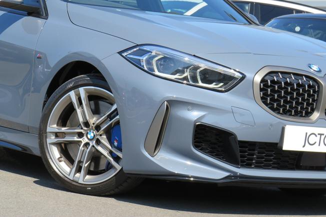 BMW 1 Series Photo 6