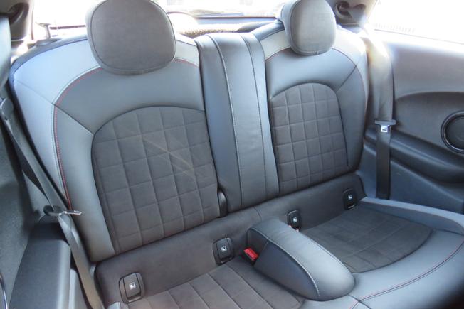 MINI Hatchback Photo 14