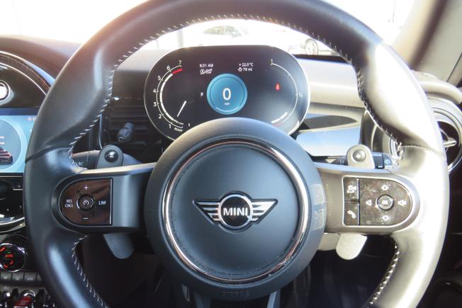 MINI Hatchback Photo 23
