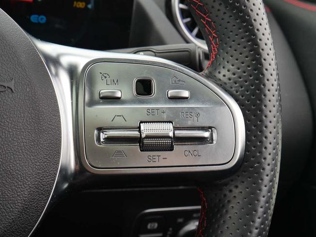 MERCEDES-BENZ Eqa Photo 13