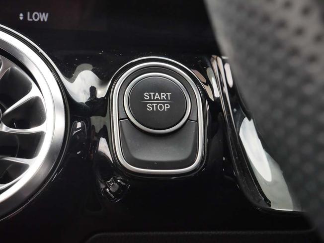 MERCEDES-BENZ Eqa Photo 18