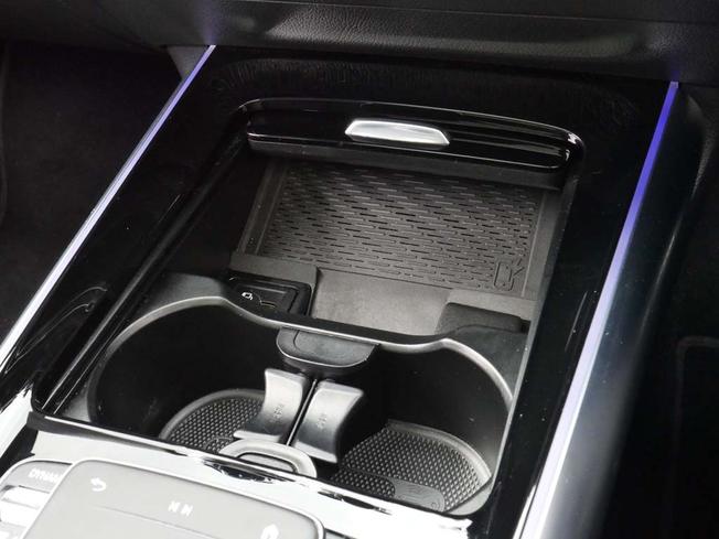 MERCEDES-BENZ Eqa Photo 19