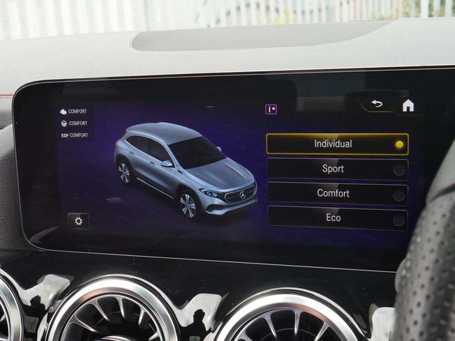 MERCEDES-BENZ Eqa Photo 30