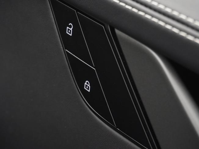 PORSCHE 911 Photo 28