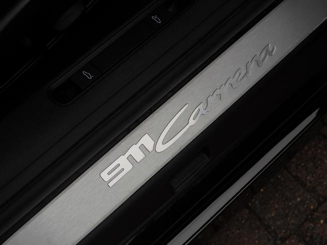 PORSCHE 911 Photo 31