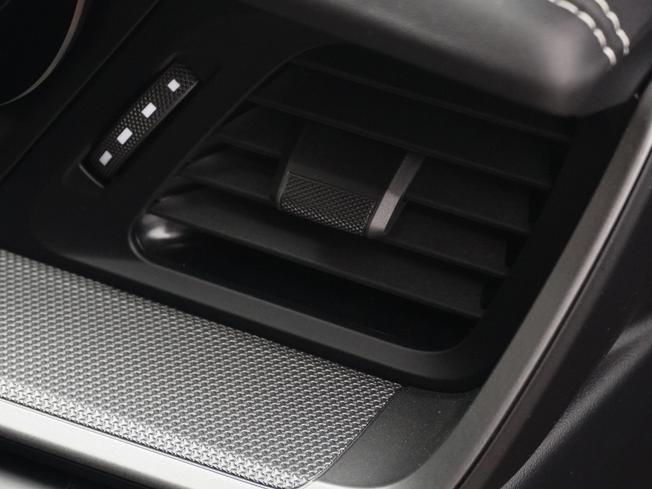 PORSCHE 911 Photo 34
