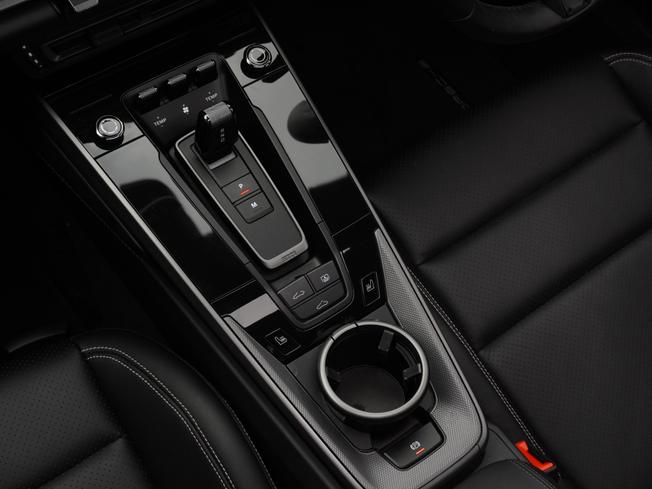 PORSCHE 911 Photo 37