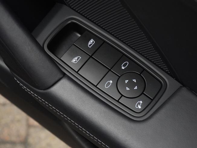 PORSCHE 911 Photo 39
