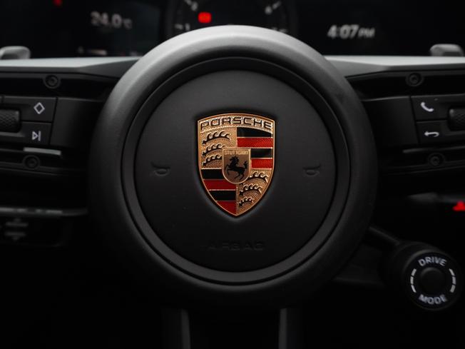 PORSCHE 911 Photo 50