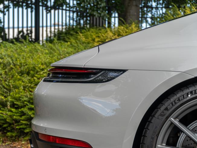 PORSCHE 911 Photo 38