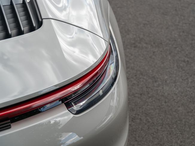 PORSCHE 911 Photo 39