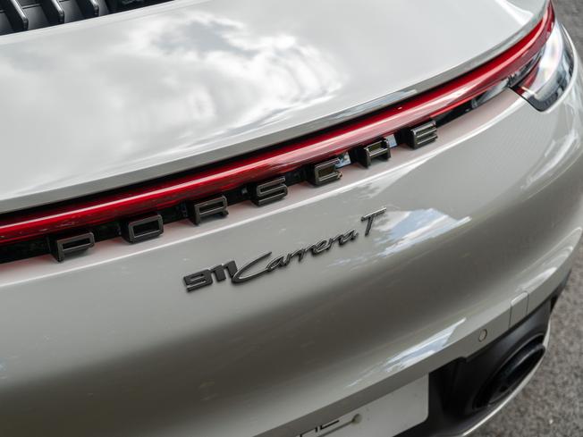 PORSCHE 911 Photo 40