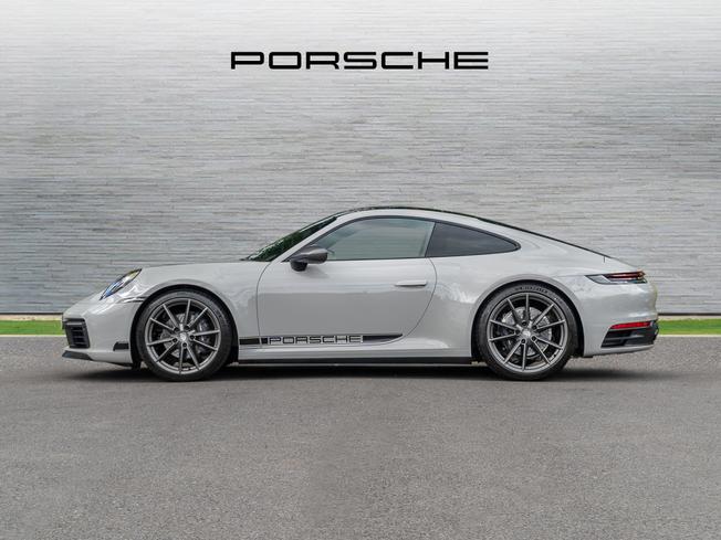 PORSCHE 911 Photo 5