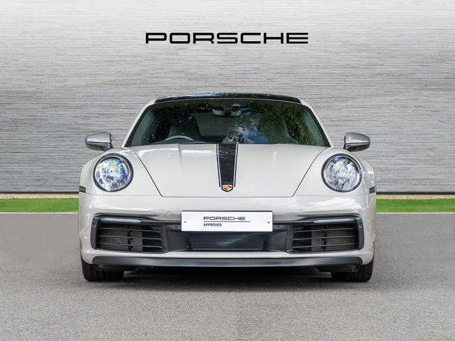 PORSCHE 911 Photo 6