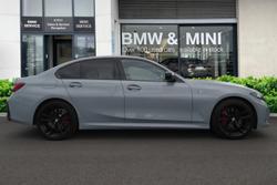 BMW 3 Series Photo 3
