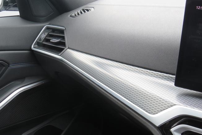 BMW 3 Series Photo 30